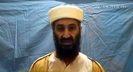 Imagen de uno de los vídeos divulgados por el Gobierno de EEUU el sábado 7 de mayo del líder de Al Qaeda, Osama bin Laden, grabando un vídeo en su residencia de Abotabad (Pakistán), donde fue abatido por soldados de EEUU